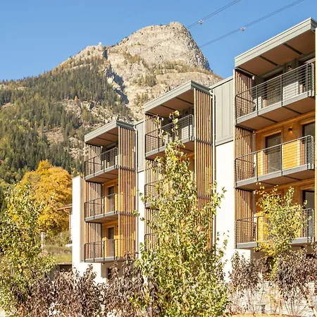 アパートホテル Le Mallet, Courmayeur, Alpine Homesuite クールマイユール