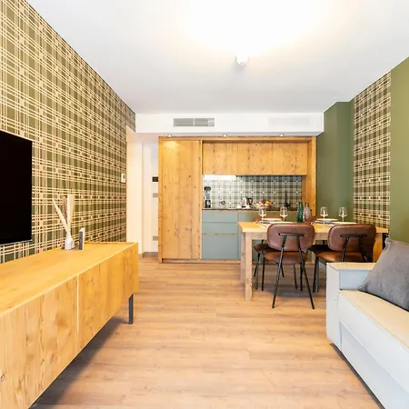 アパートホテル Le Mallet, Courmayeur, Alpine Homesuite クールマイユール