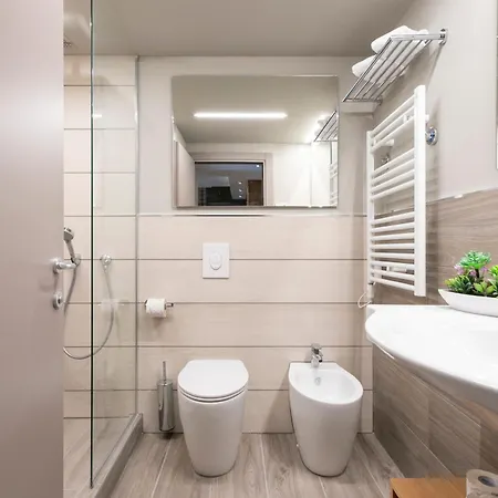 Le Mallet, Courmayeur, Alpine Homesuite 3* クールマイユール