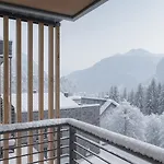 Le Mallet, Courmayeur, Alpine Homesuite Aparthotel 3*