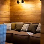 Le Mallet, Courmayeur, Alpine Homesuite Aparthotel 3*
