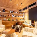 Le Mallet, Courmayeur, Alpine Homesuite Ξενοδοχείο με διαμερίσματα 3*