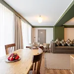 Le Mallet, Courmayeur, Alpine Homesuite 3*