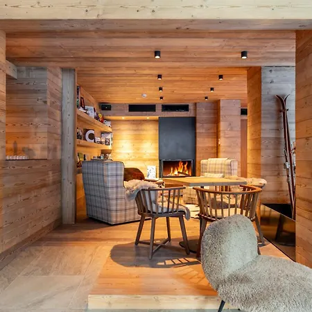 Le Mallet, Courmayeur, Alpine Homesuite Aparthotel 3*