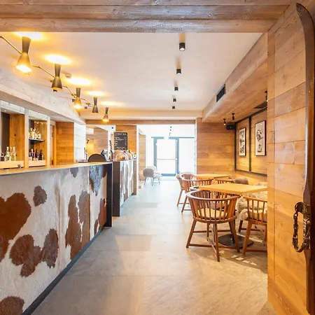 Aparthotel Le Mallet, Courmayeur, Alpine Homesuite Courmayeur