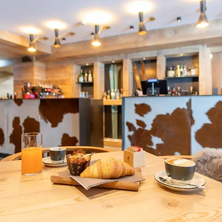 Aparthotel Le Mallet, Courmayeur, Alpine Homesuite