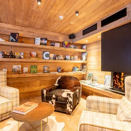Le Mallet, Courmayeur, Alpine Homesuite Aparthotel 3*