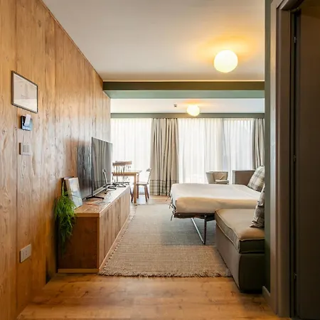 Le Mallet, Courmayeur, Alpine Homesuite شقة فندقية كورمايور