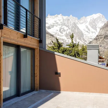 Le Mallet, Courmayeur, Alpine Homesuite アパートホテル