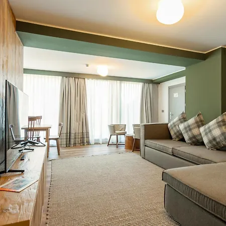 Le Mallet, Courmayeur, Alpine Homesuite 3* كورمايور
