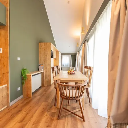 Aparthotel Le Mallet, Courmayeur, Alpine Homesuite 3*