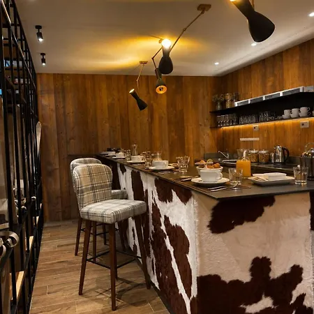 Le Mallet, Courmayeur, Alpine Homesuite كورمايور