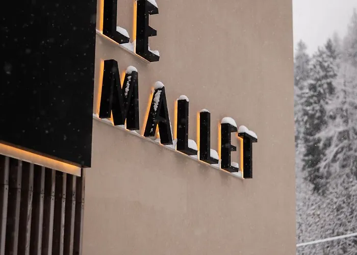 Le Mallet, Courmayeur, Alpine Homesuite Апарт-отель 3*