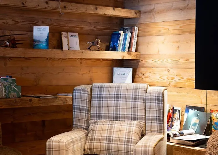 Le Mallet, Courmayeur, Alpine Homesuite Апарт-отель 3*