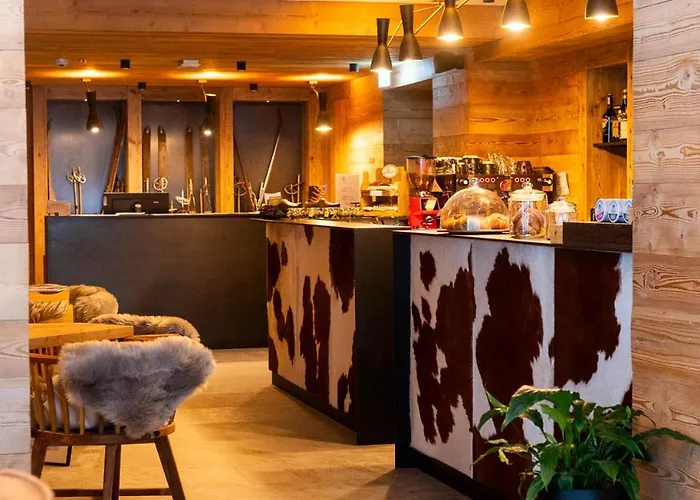 Апарт-отель Le Mallet, Courmayeur, Alpine Homesuite